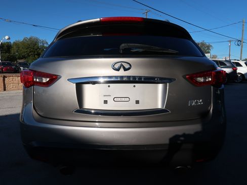 Used 2010 INFINITI FX35 2WD w/ Navigation Pkg image 10