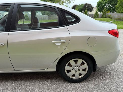 Used 2009 Hyundai Elantra GLS FWD image 20