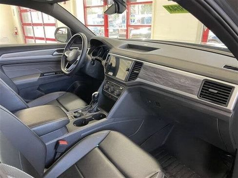 Used 2021 Volkswagen Atlas Cross Sport SE AWD/4WD image 24