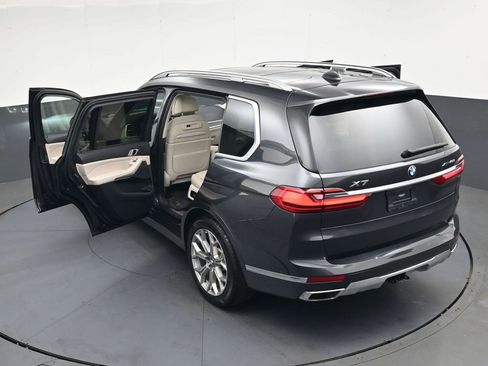 Used 2022 BMW X7 xDrive40i w/ Executive Package AWD/4WD image 44