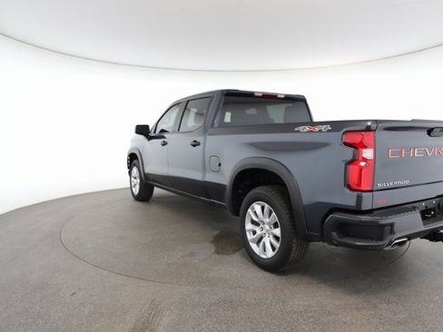 Used 2021 Chevrolet Silverado 1500 Custom w/ Safety Confidence Package image 11