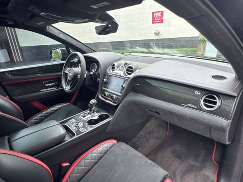 Used 2020 Bentley Bentayga Speed AWD/4WD image 2
