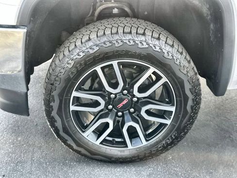 Used 2018 GMC Sierra 1500 SLT image 33