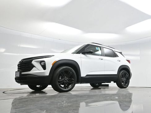 New 2026 Chevrolet TrailBlazer LT w/ Convenience Package FWD image 69