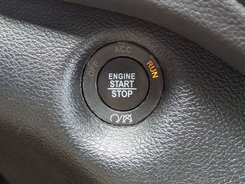 Used 2022 Jeep Cherokee Latitude Lux FWD image 30