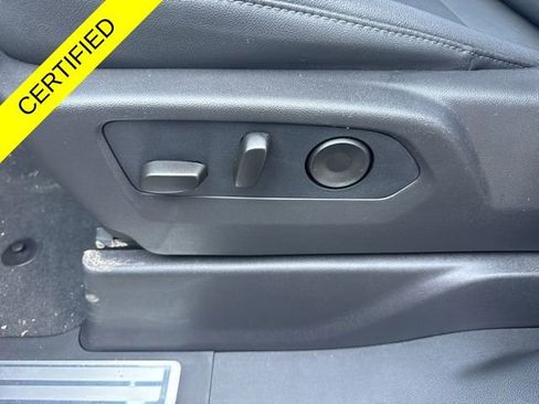 Used 2026 Chevrolet Silverado 2500 LTZ w/ LTZ Premium Package AWD/4WD image 11