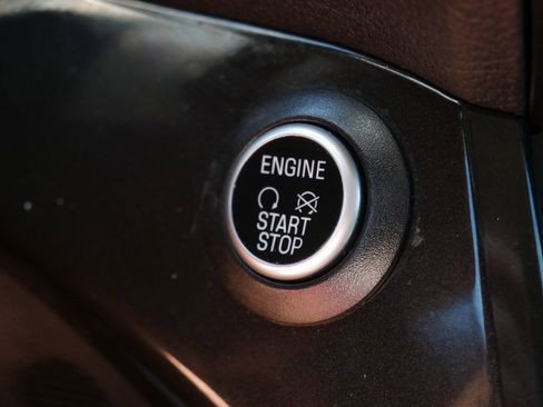 Certified 2019 Ford Escape Titanium AWD/4WD image 25