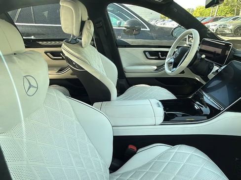 Used 2024 Mercedes-Benz S 580 4MATIC Sedan image 6