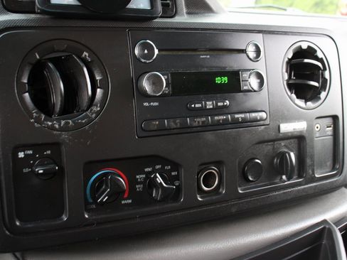 Used 2014 Ford E-350 and Econoline 350 Super Duty w/ Power Windows & Locks Group image 25