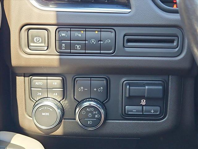 Used 2022 GMC Yukon SLT w/ SLT Premium Package AWD/4WD image 17