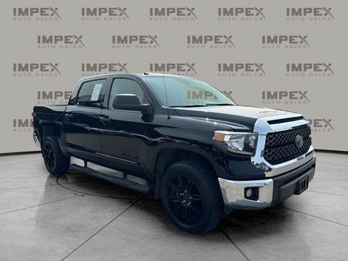 Used 2019 Toyota Tundra SR5 AWD/4WD image 4