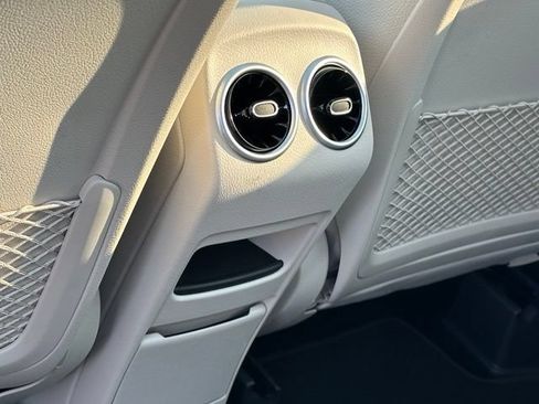 New 2026 Mercedes-Benz GLB 250 4MATIC image 32
