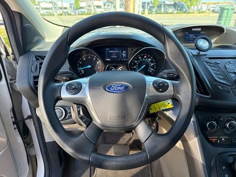 Used 2015 Ford Escape SE AWD/4WD image 18