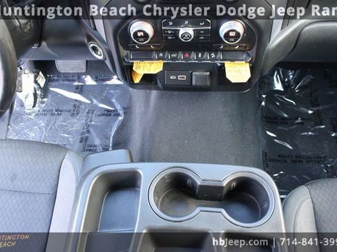 Used 2019 GMC Sierra 1500 Elevation w/ Elevation Value Package image 14