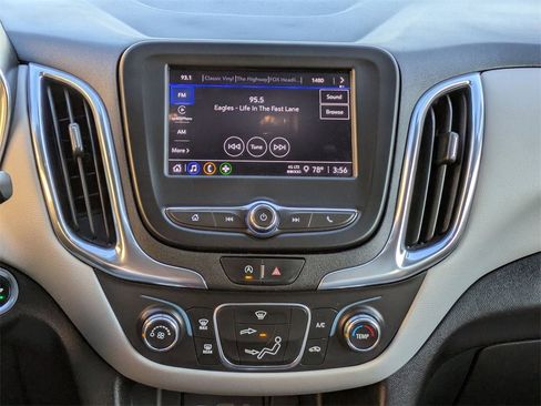 Used 2023 Chevrolet Equinox LT image 19