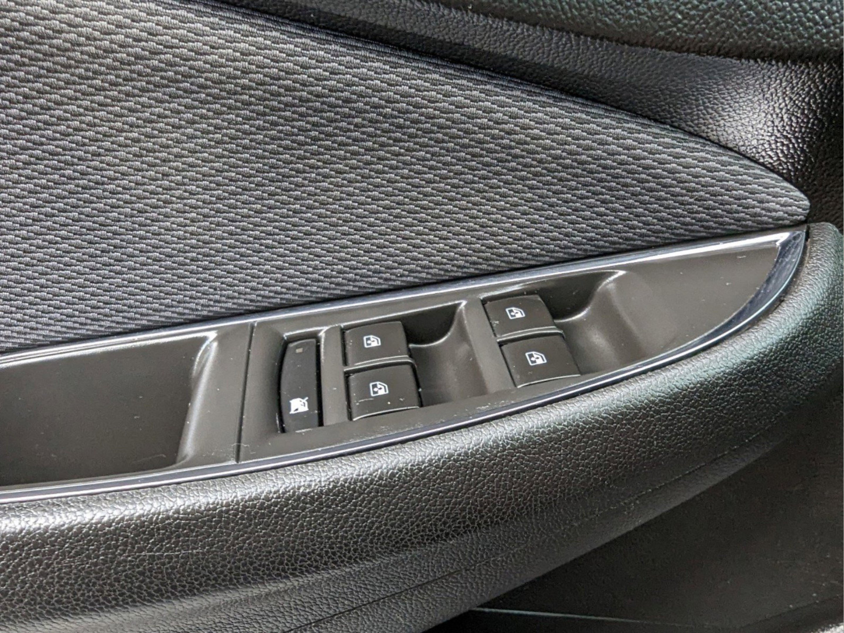 Used 2017 Chevrolet Cruze LT w/ Convenience Package FWD image 54