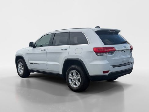 Used 2017 Jeep Grand Cherokee Laredo RWD image 3