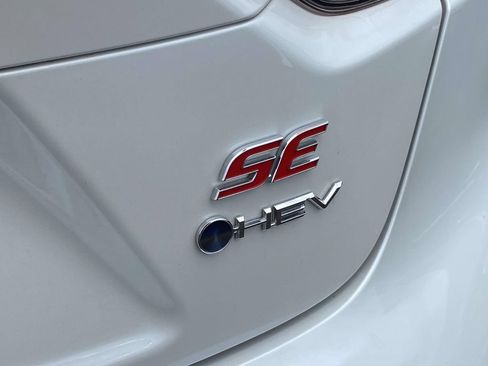Used 2025 Toyota Corolla SE FWD image 14