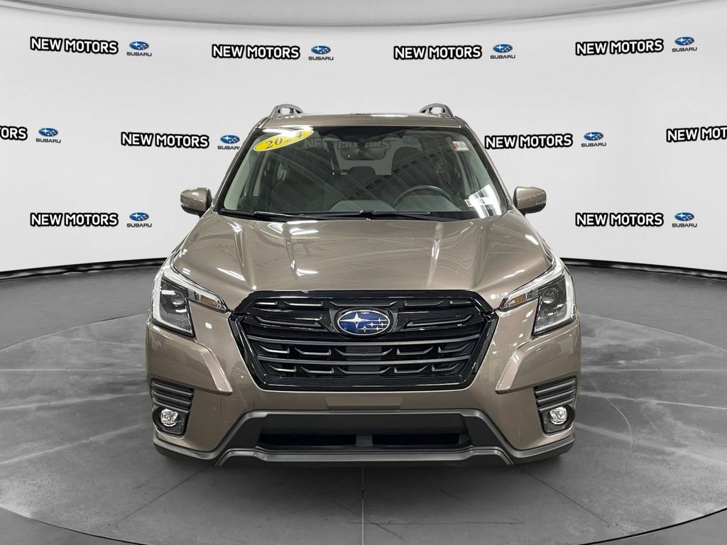 Used 2024 Subaru Forester Limited AWD/4WD image 8