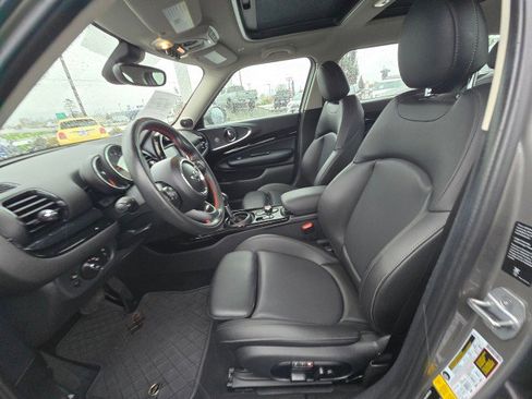 Used 2019 MINI Cooper Clubman S w/ Premium Package image 22