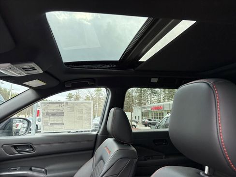 New 2026 Nissan Pathfinder Rock Creek image 13