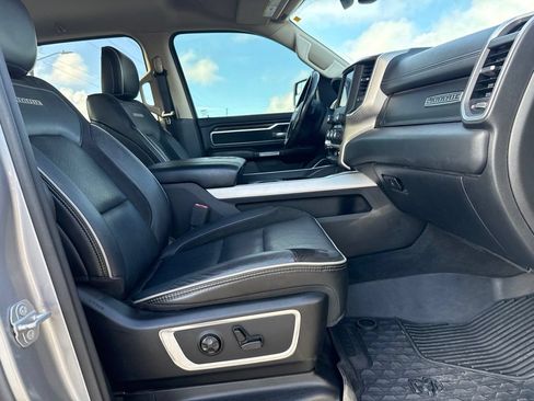 Used 2020 RAM 1500 Laramie AWD/4WD image 10