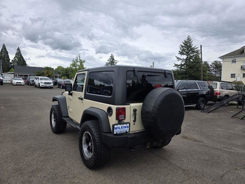 Used 2011 Jeep Wrangler Sport AWD/4WD image 7