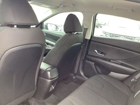 Certified 2024 Hyundai Elantra SEL FWD image 18