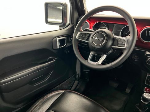 Used 2023 Jeep Gladiator Rubicon w/ LED Lighting Group AWD/4WD image 11