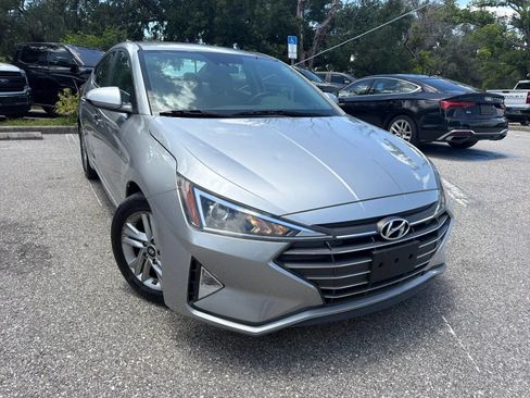 Used 2020 Hyundai Elantra SEL FWD image 5