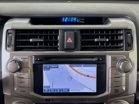 Used 2018 Toyota 4Runner Limited AWD/4WD image 22