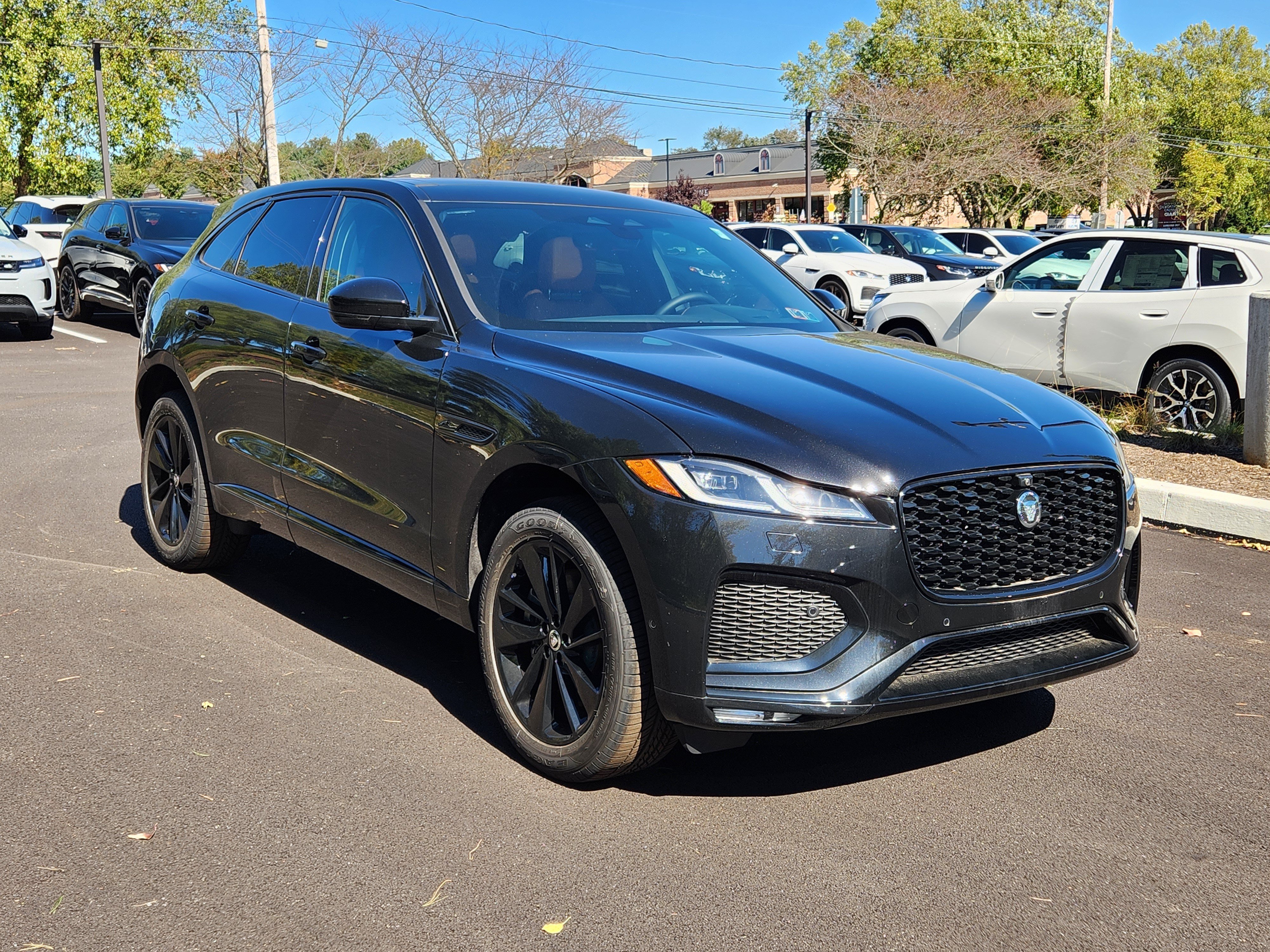 New 2026 Jaguar F-PACE R-Dynamic S AWD/4WD image 2