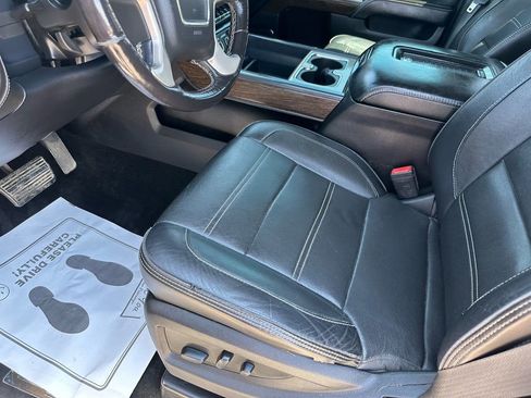 Used 2018 GMC Sierra 3500 Denali image 36