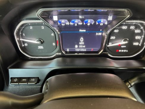 Used 2022 GMC Sierra 2500 AT4 w/ AT4 Premium Plus Package AWD/4WD image 16