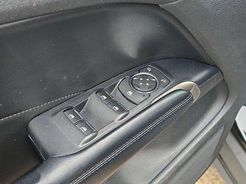 Used 2017 Lincoln MKC Premiere image 18