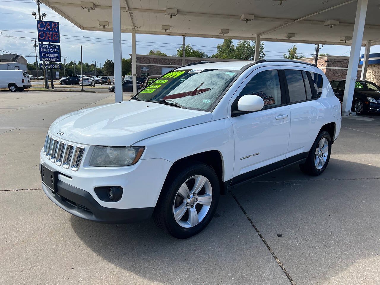 Used 2016 Jeep Compass Latitude AWD/4WD image 3