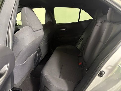 Used 2022 Toyota Corolla SE w/ Carpet Mat Package (TMS) FWD image 32