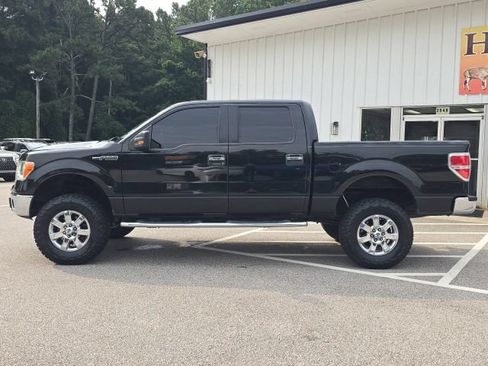 Used 2014 Ford F150 XLT w/ XLT Chrome Package RWD image 2