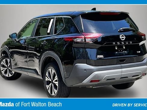 Used 2023 Nissan Rogue SV FWD image 4