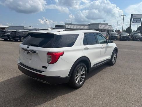 Used 2021 Ford Explorer XLT w/ Equipment Group 202A RWD image 6