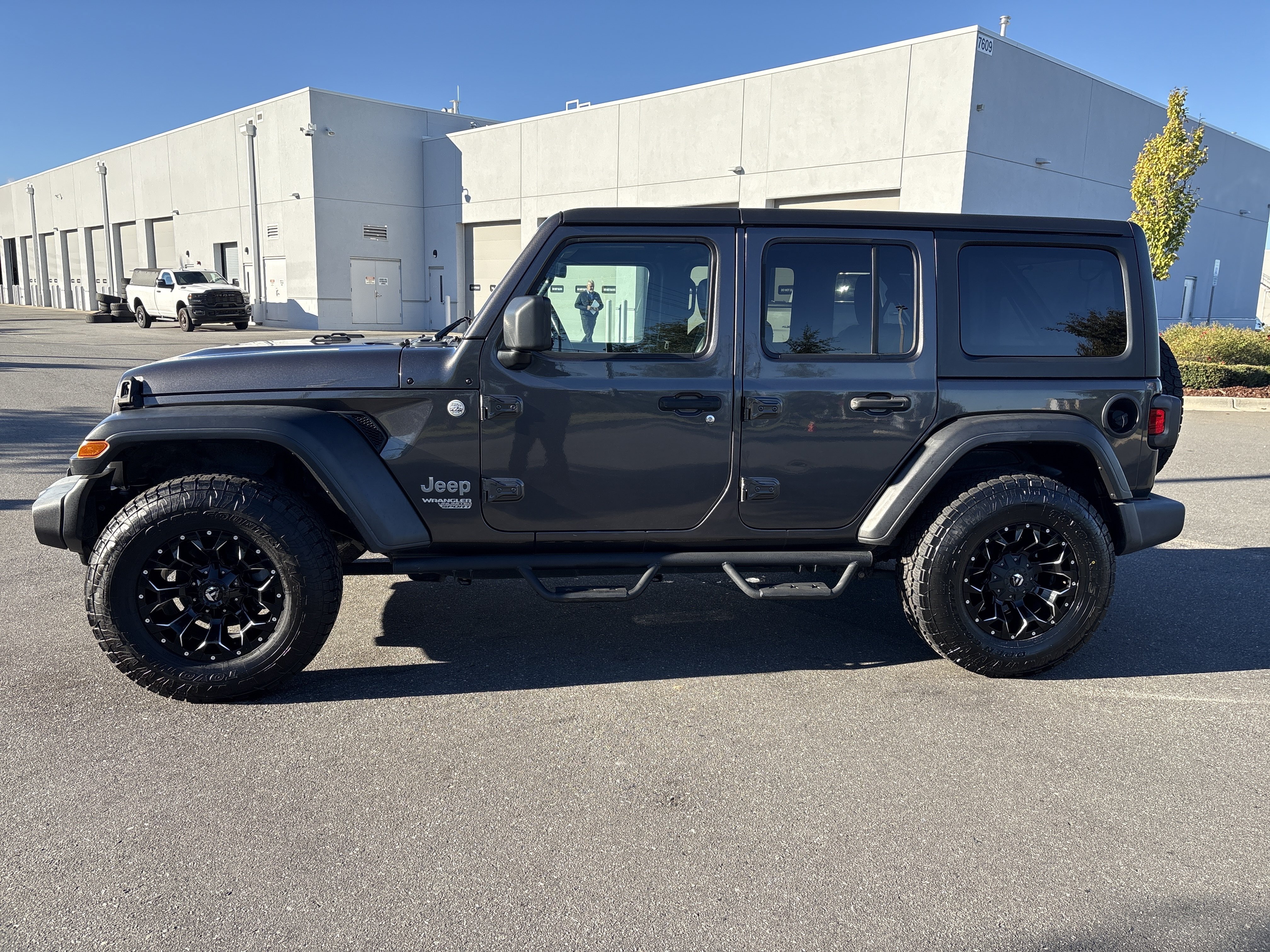 Used 2020 Jeep Wrangler Unlimited Sport S AWD/4WD image 6