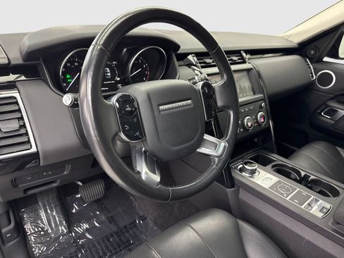 Used 2020 Land Rover Discovery SE AWD/4WD image 18