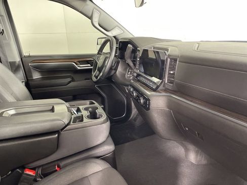 Used 2025 Chevrolet Silverado 1500 RST image 14
