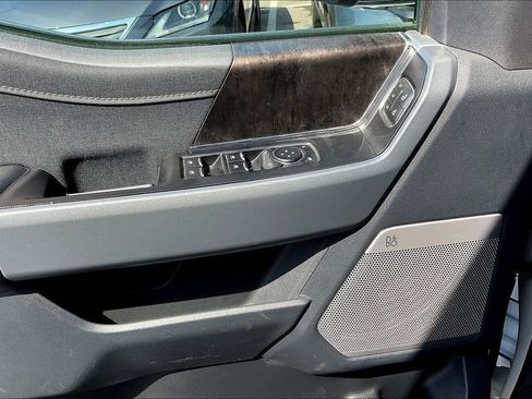 Used 2023 Ford F150 Lariat w/ Equipment Group 502A High image 41