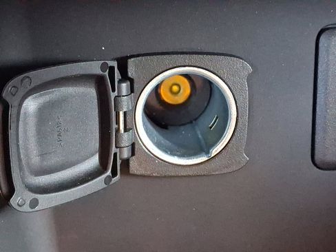 Certified 2023 GMC Acadia SLT w/ Elevation Edition image 27