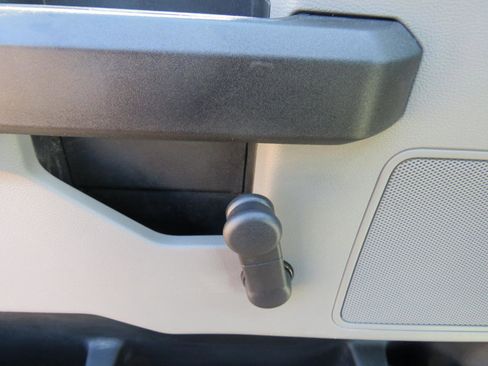 Used 2017 Ford F250 XL image 12