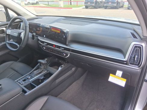 New 2026 Kia Sorento S w/ S Panoramic Sunroof Package FWD image 11