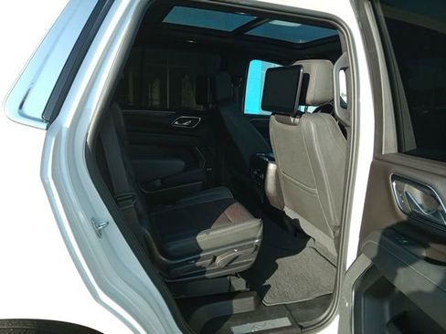 Used 2023 Chevrolet Tahoe High Country w/ Advanced Technology Package image 22