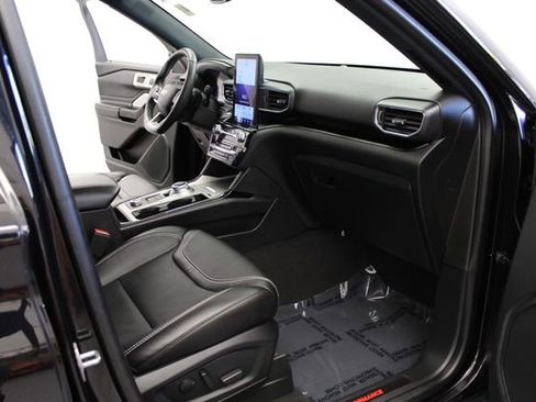 Used 2023 Ford Explorer ST w/ Equipment Group 401A AWD/4WD image 33