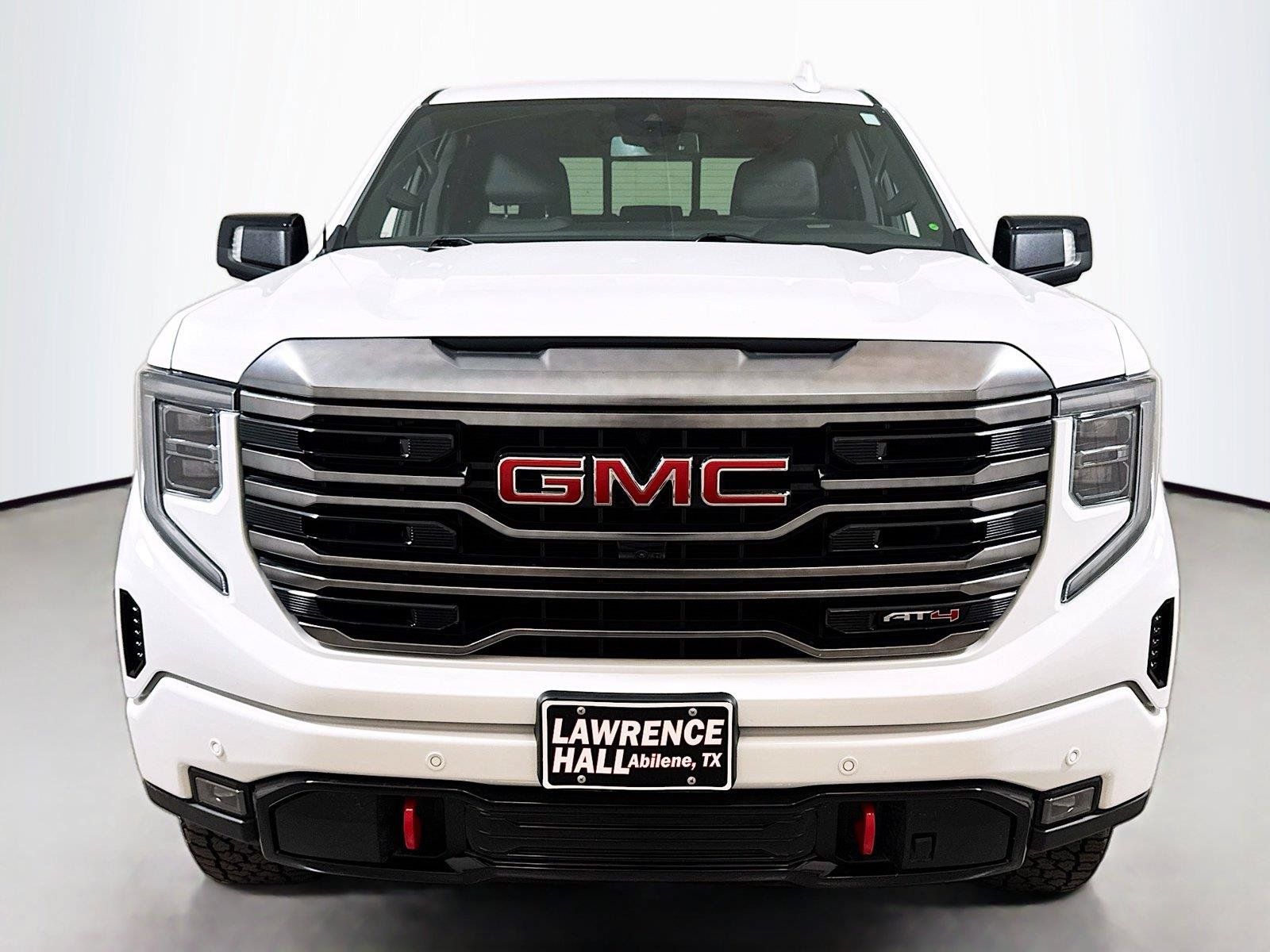 Used 2024 GMC Sierra 1500 AT4 w/ AT4 Preferred Package AWD/4WD image 2